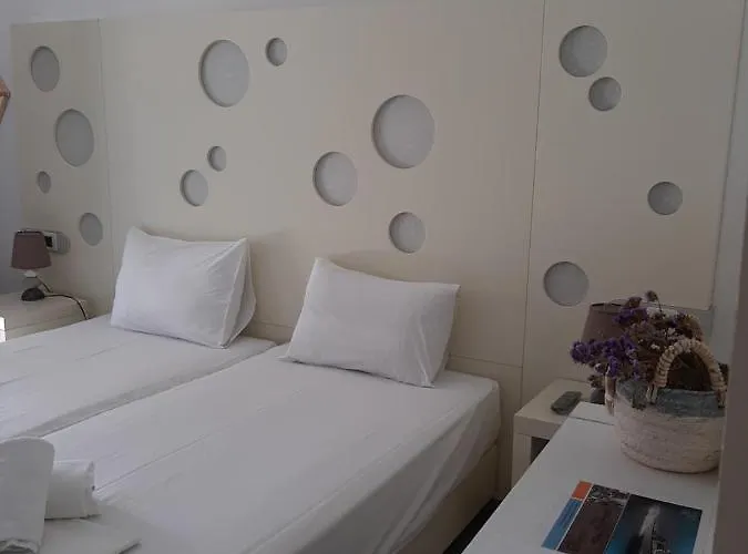 Chaniotis Studios * Kalafatis