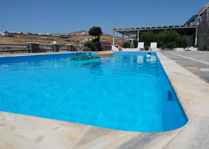 Chaniotis דירה *